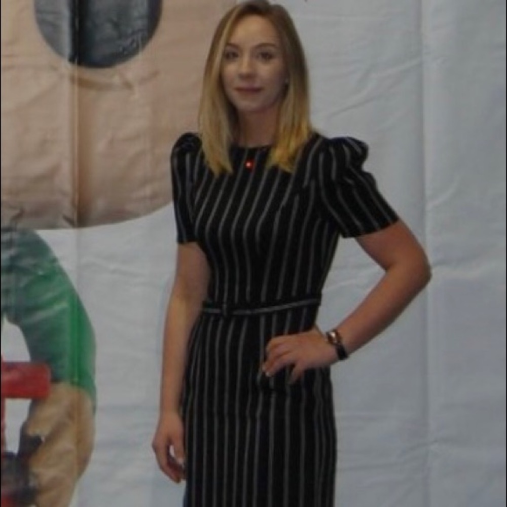 Meet your Posher, Casey